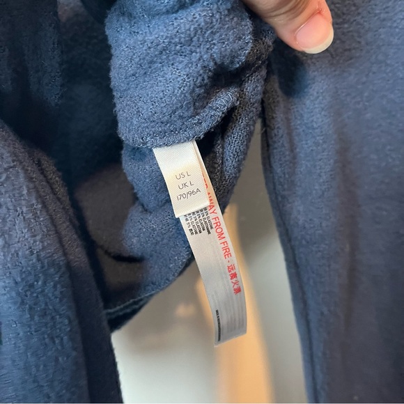 Out From Under Edith Fleece Wrap Top Blue Sweater Knit Size Large Navy Blue UO - Picture 4 of 6